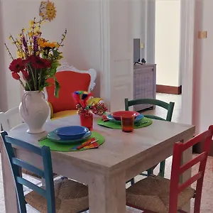 https://casa-di-peppe.taorminaitalyhotels.com