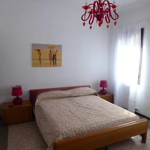 https://a-due-passi-dallantico-ghetto-sestiere-di-cannaregio.hotelslidodijesolo.com